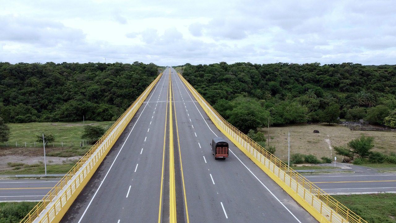 Gobierno entregó la primera autopista 4G