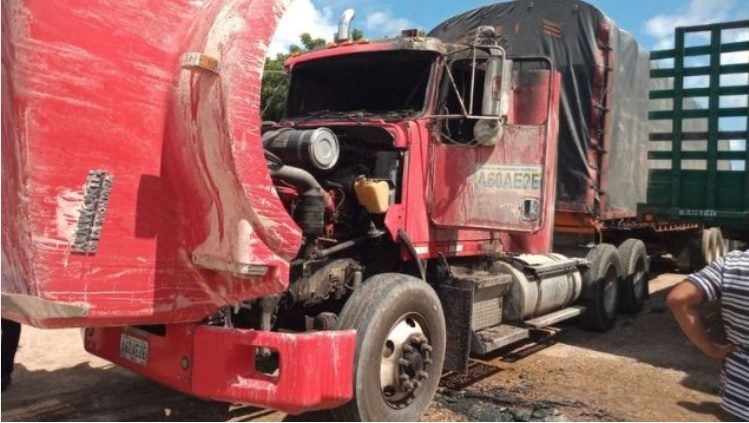 ELN ELN presuntamente incineró tractomula