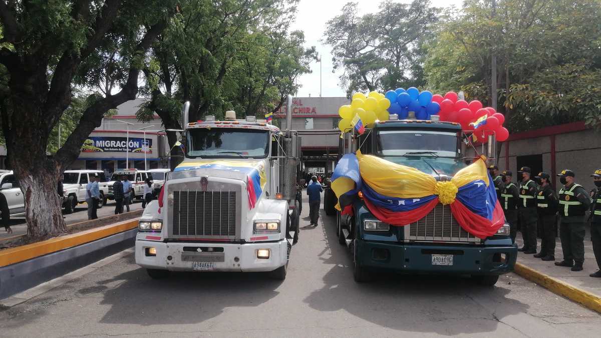 Histórico: así fue el paso por la frontera Colombo Venezolana de los primeros vehículos de carga.